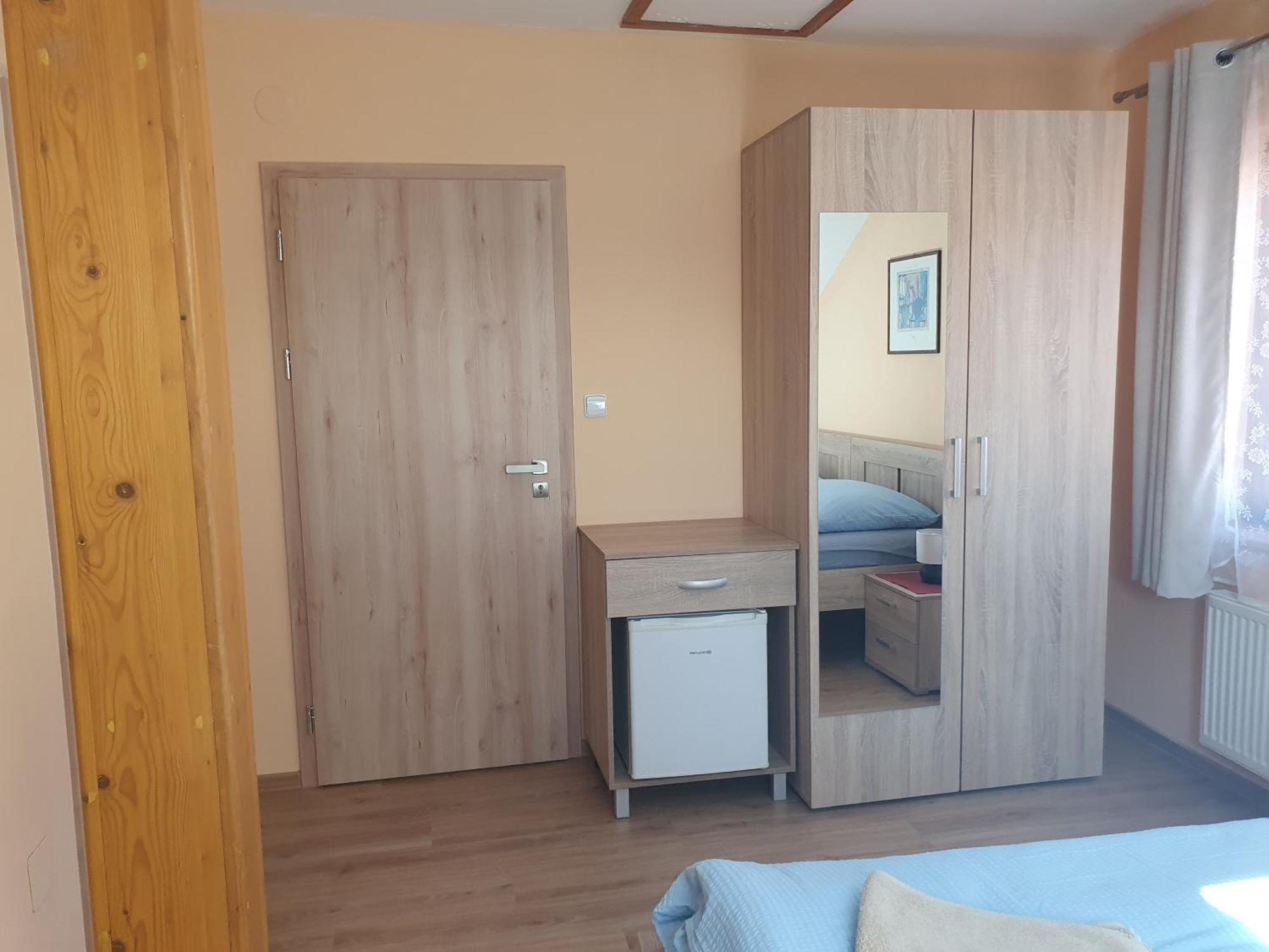 Pension Zeleny Strom Мікулов Екстер'єр фото